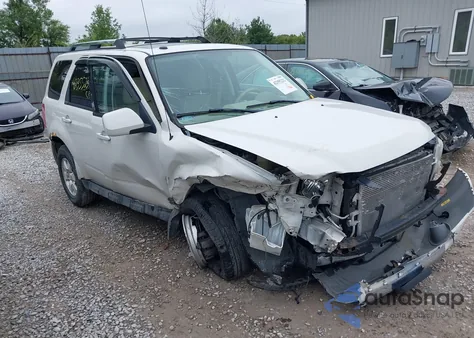 2012 Ford Escape Limited из США, поврежденный, VIN 1FMCU0EG3CKB51720